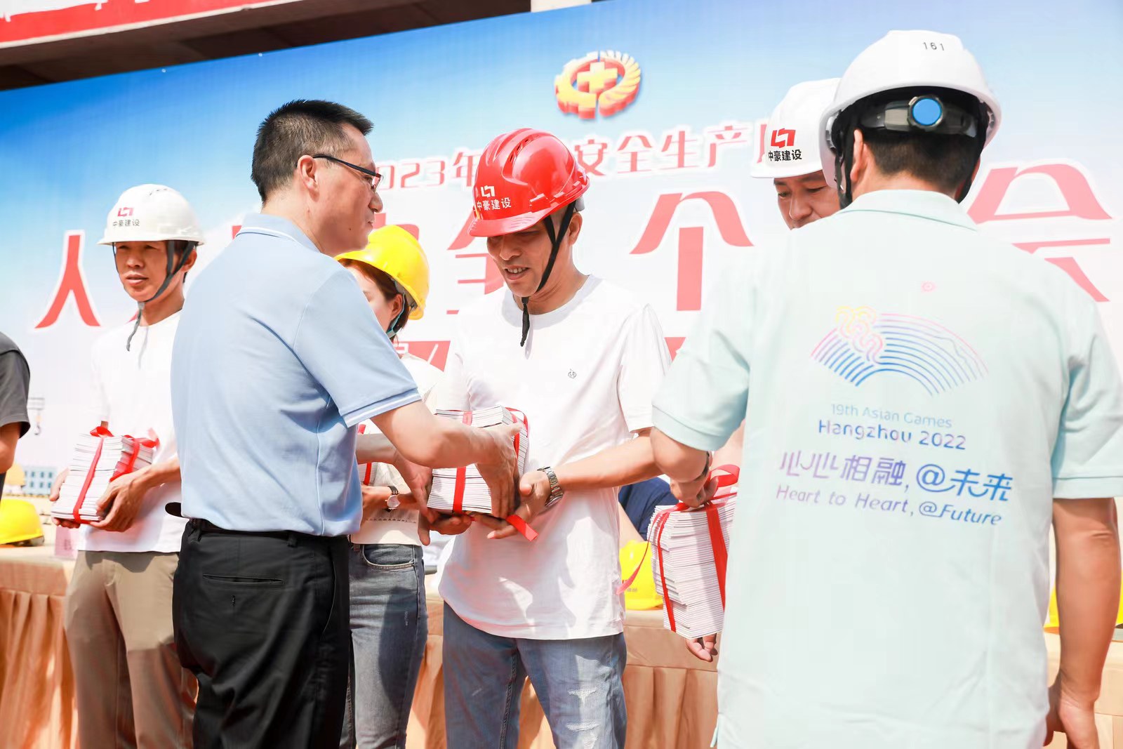 img16869081973720827.jpg 53eebd54dc18f855af6296c3ce8e86d.jpg